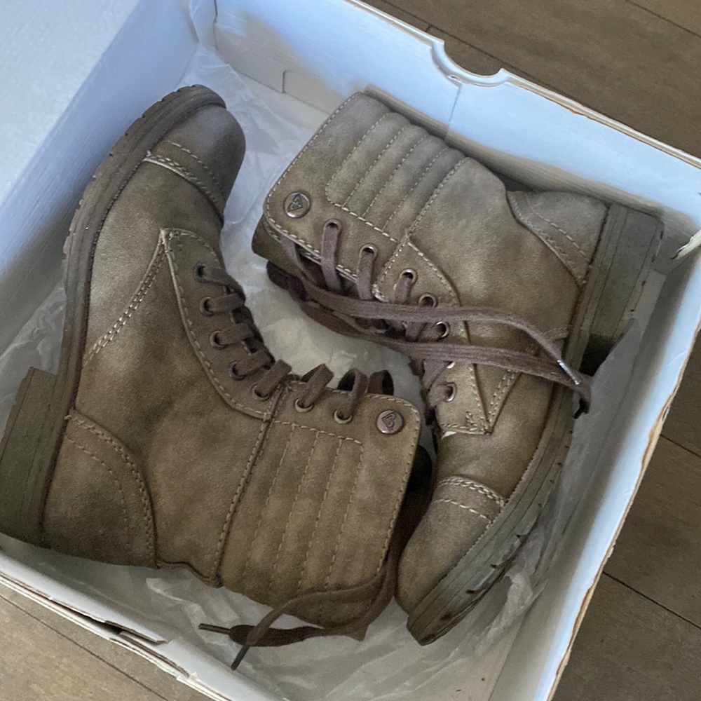 Roxy combat boots womens size 6.5 TTS